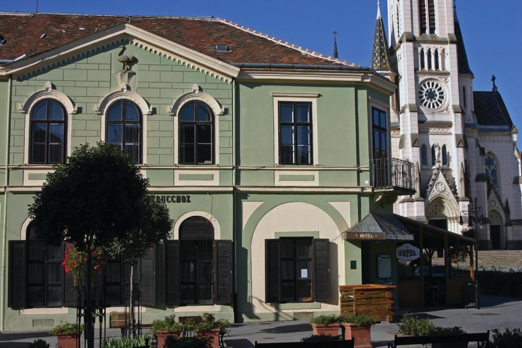 Arany Strucc Hotel Kőszeg Exteriör bild